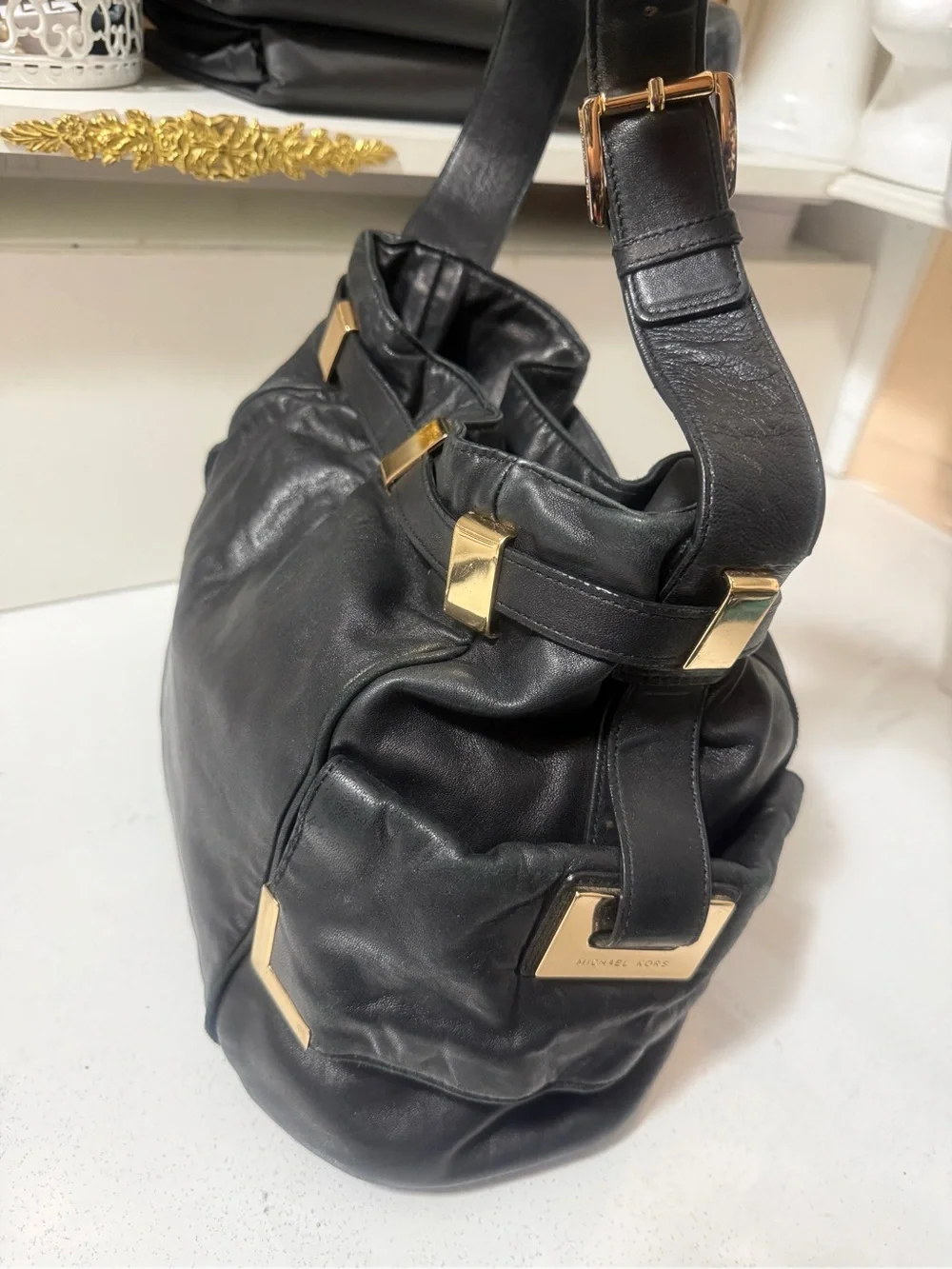 Leather hobo shoulder bag, Michael Kors Beverly, black with gold hardware
